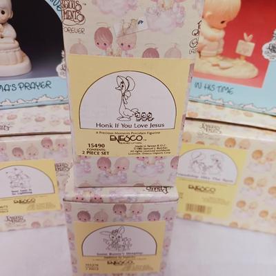 PRECIOUS MOMENTS FIGURINES (11)