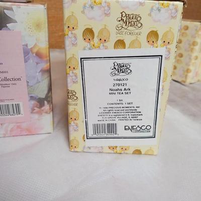 PRECIOUS MOMENTS FIGURINES (13)