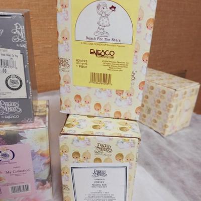 PRECIOUS MOMENTS FIGURINES (13)