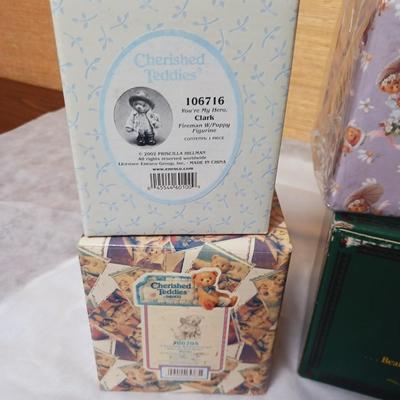 CHERISHED TEDDIES & BOYD'S BEAR FIGURINES