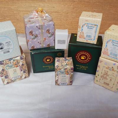 CHERISHED TEDDIES & BOYD'S BEAR FIGURINES