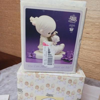 PRECIOUS MOMENTS FIGURINES