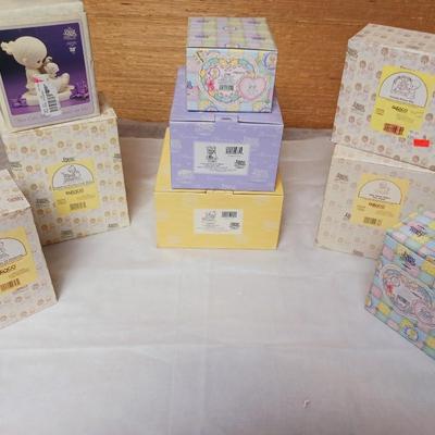 PRECIOUS MOMENTS FIGURINES
