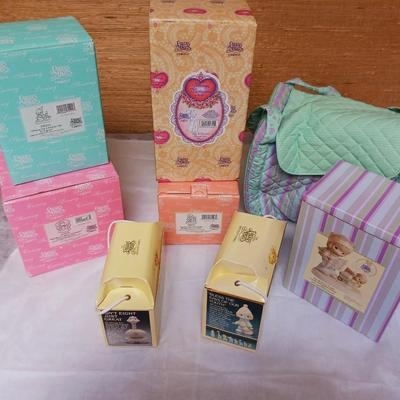 PRECIOUS MOMENTS COLLECTIBLES