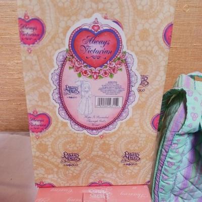 PRECIOUS MOMENTS COLLECTIBLES