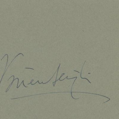 Vivien Leigh signature cut. GFA Authenticated