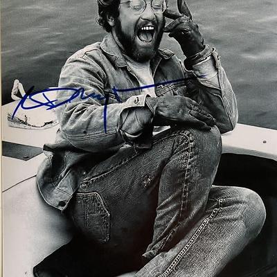 Richard Dreyfuss signed photo