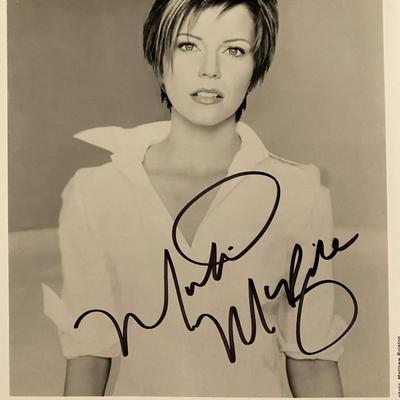 Martina McBride signed photo