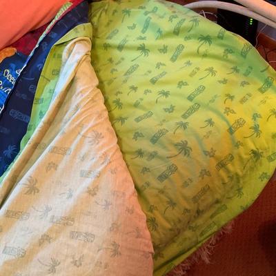 KB2 Day bed with trundle plus bedding