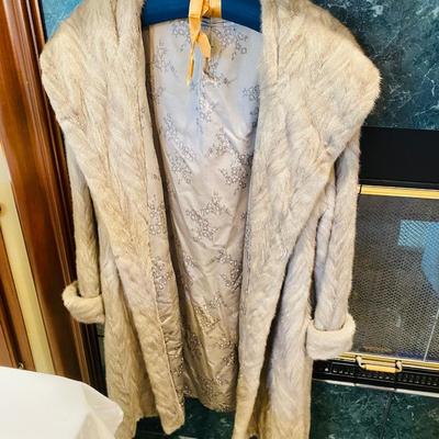 Lot 25: Fur Coat