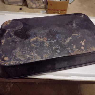 Lodge Cast Iron Roasting Pan- Approx 21 1/2" x 11 1/2" x 3 1/4" Tall