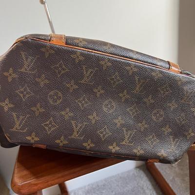 Louis Vuitton Sak Shopping Tote Bag