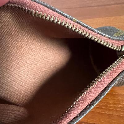 Louis Vuitton Small Zipper Case
