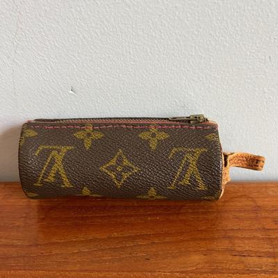 Louis Vuitton Small Zipper Case