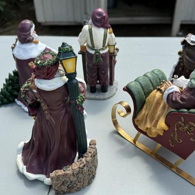 Thomas Kinkade St. Nicholas Collection Lot (As Is)