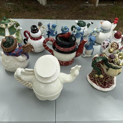 Holiday Tea Pot Lot