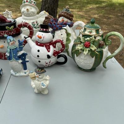 Holiday Tea Pot Lot