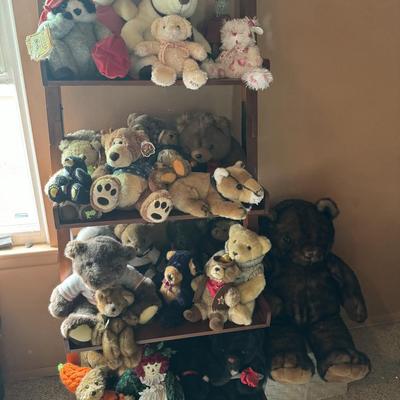 Stuffy Lot 8- Great to donate for holiday toy drives