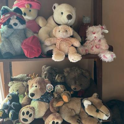 Stuffy Lot 8- Great to donate for holiday toy drives