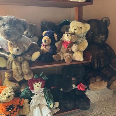 Stuffy Lot 8- Great to donate for holiday toy drives