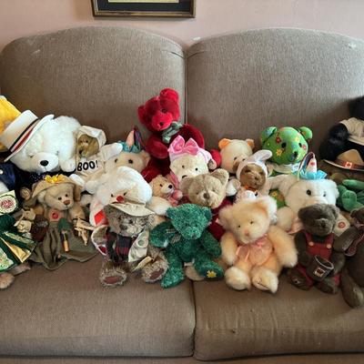 Stuffy Lot 10- Great to donate for holiday toy drives