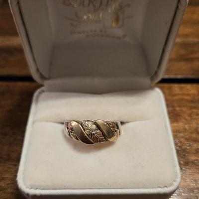 Black Hills Gold & Sterling Band
