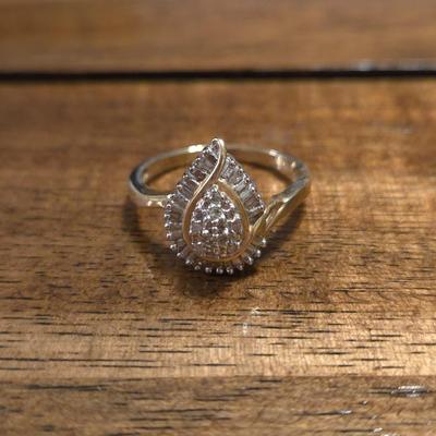 10k Gold and Diamond Ring