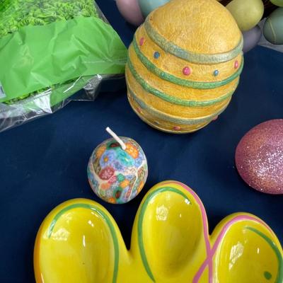 Assorted Easter Decor
