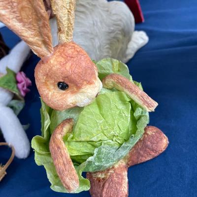 Easter bunny figures