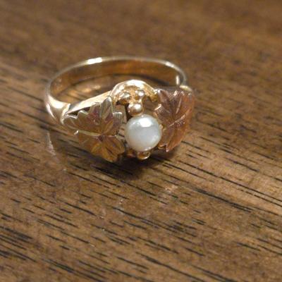 10k Gold & Pearl Black Hills Ring
