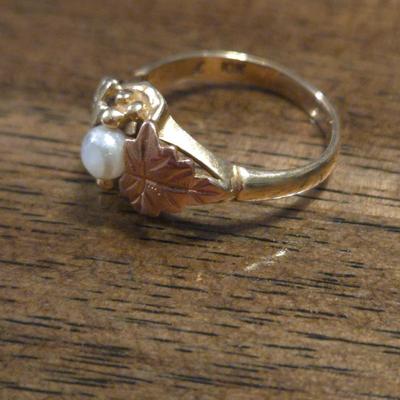 10k Gold & Pearl Black Hills Ring
