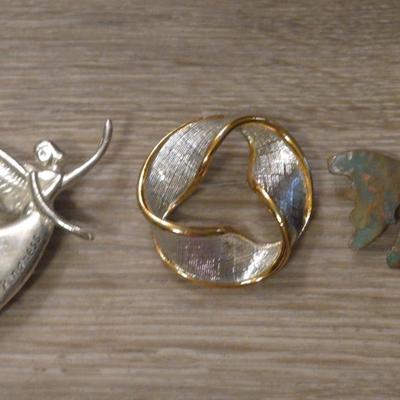 Angel Brooch Lot