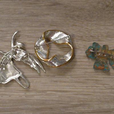 Angel Brooch Lot