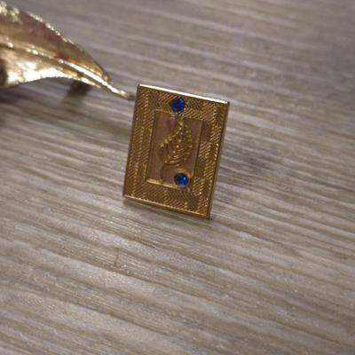 Brooch Lot