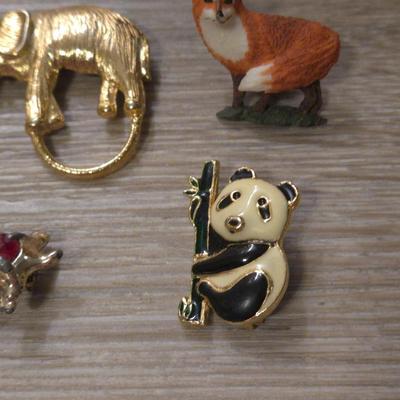 Animal Brooch Lot