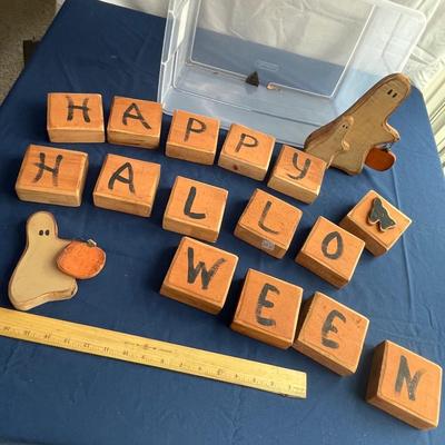 Happy Halloween blocks display