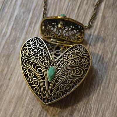 Golden Leaf and Heart Box Long Necklaces