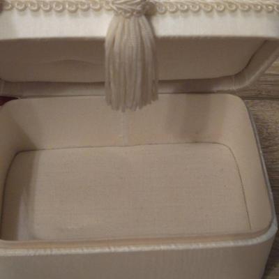 Small White Padded Top Jewelry Box