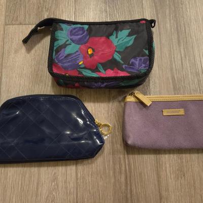 (3) Cosmetic Bags
