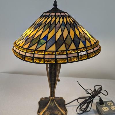 Vintage Quoizel Stained Glass Lamp