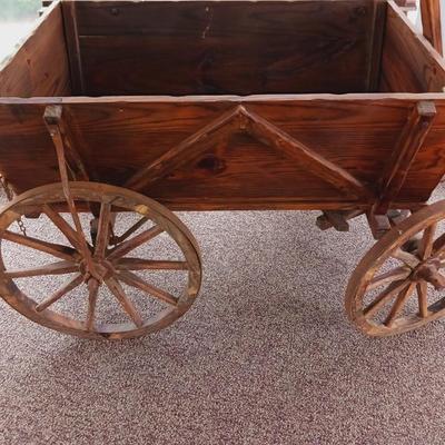 RUSTIC WOODEN WAGON