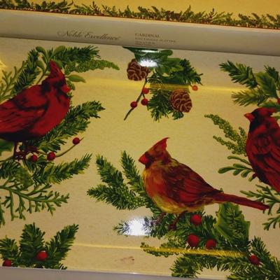 CHRISTMAS DINNERWARE AND A GLASS SHALLOW BOWL