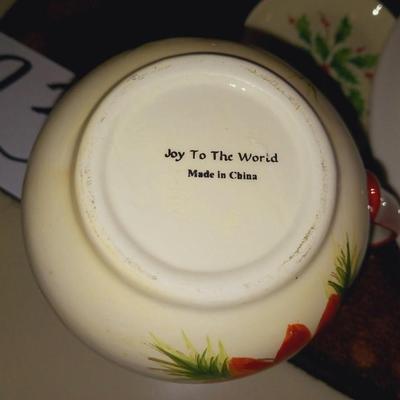 CHRISTMAS DINNERWARE AND A GLASS SHALLOW BOWL