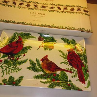 CHRISTMAS DINNERWARE AND A GLASS SHALLOW BOWL