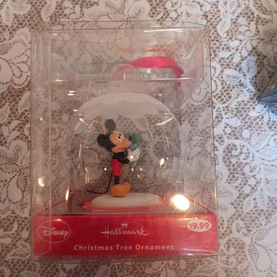 DISNEY HALLMARK MICKEY MOUSE CHRISTMAS ORNAMENTS AND A VINYL FIGURE