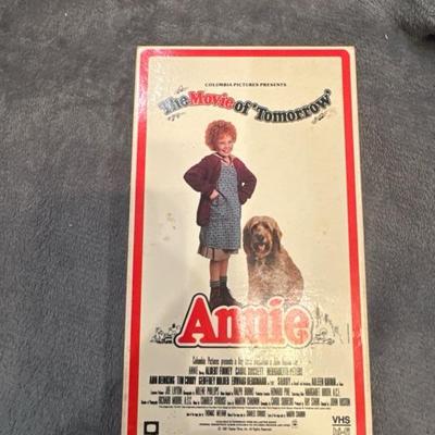 1985 Original ANNIE THE MOVIE OF TOMORROW VHS TAPE