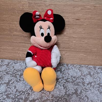 DISNEY MICKEY AND MINNIE MUSICAL SNOWGLOBE, PLUSH GOOFY AND MINNIE