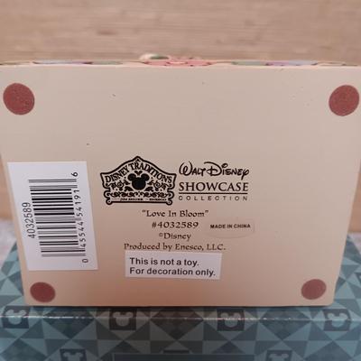WALT DISNEY 'LOVE IN BLOOM", 2 GLASSES AND 3 PINS