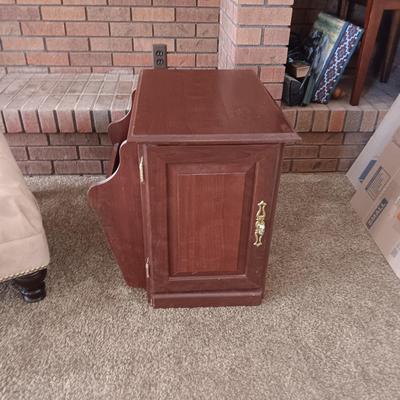 MICROFIBER TUFTED OTTOMAN AND SAUDERS MAGAZINE TABLE WITH CABINET