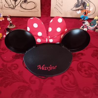 CANVAS MICKEY AND MINNIE MOUSE PICTURES, DISNEY ORNAMENTS AND FIGURES PLUS MINNIE HAT